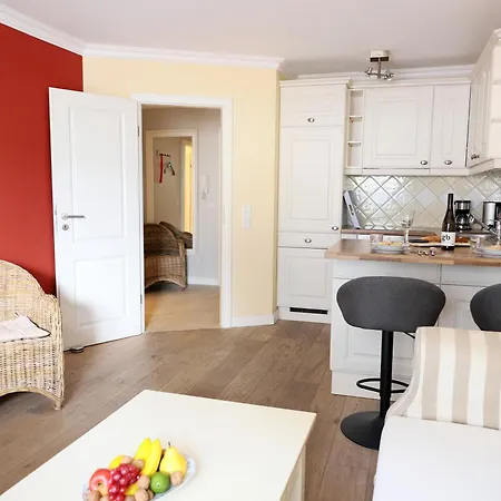 Апартаменты 2-zimmer-appartementin Zentraler Lage Вестерланд